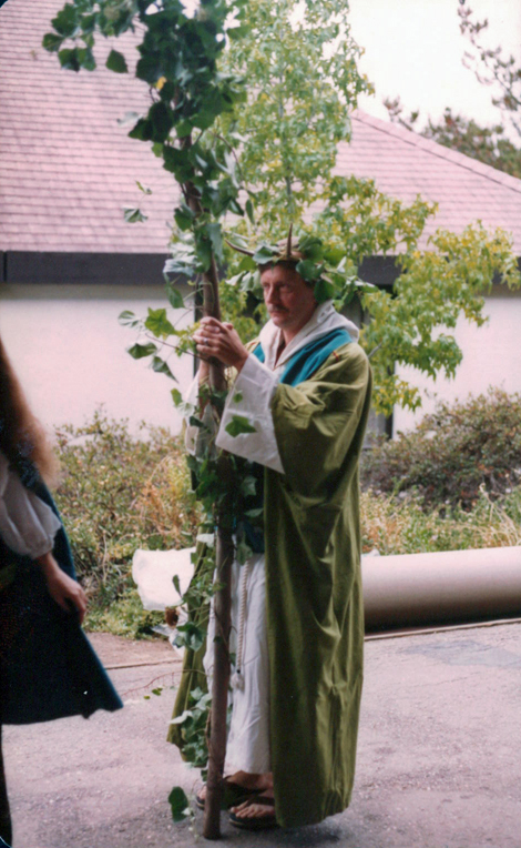 Jon DeCles Mythcon 15 procession